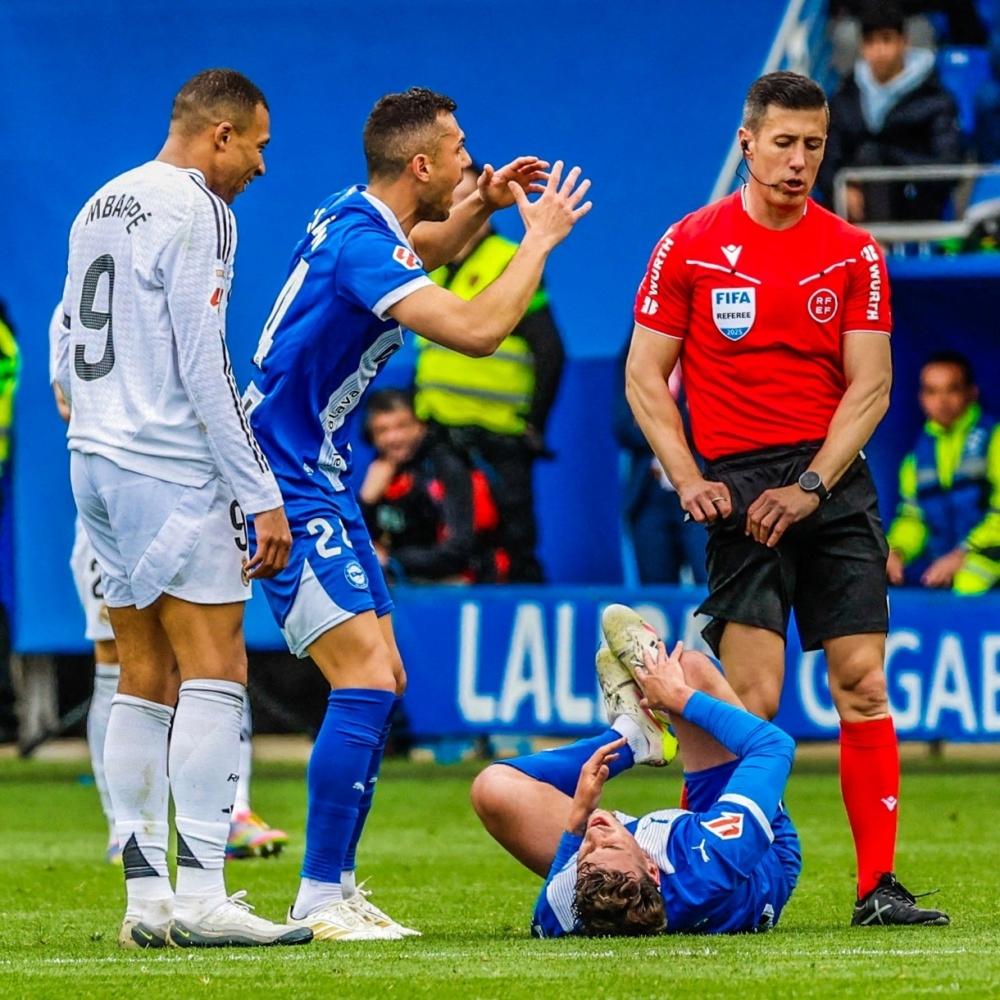 姆巴佩官方宣布比赛局势复杂新规，雄鹿引发争议！的简单介绍  第2张